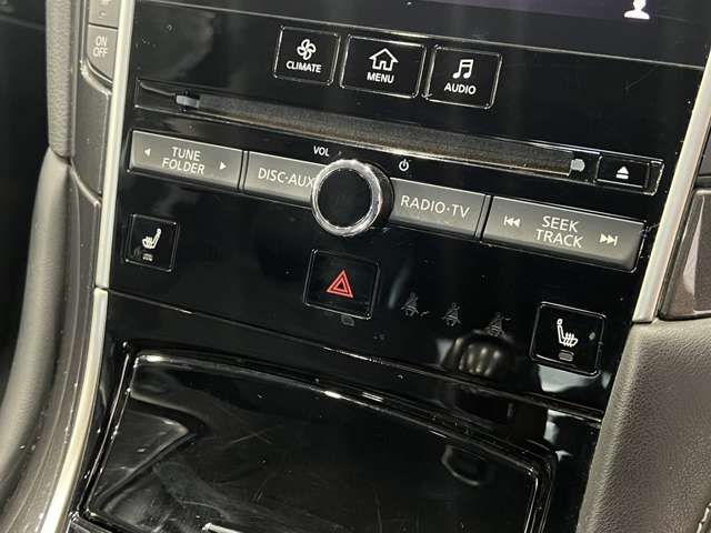 NISSAN SKYLINE HYBRID 2017