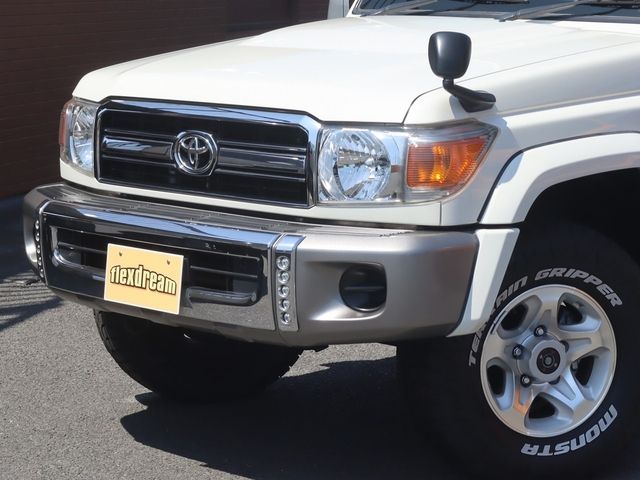 TOYOTA LANDCRUISER van 2015