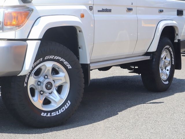 TOYOTA LANDCRUISER van 2015