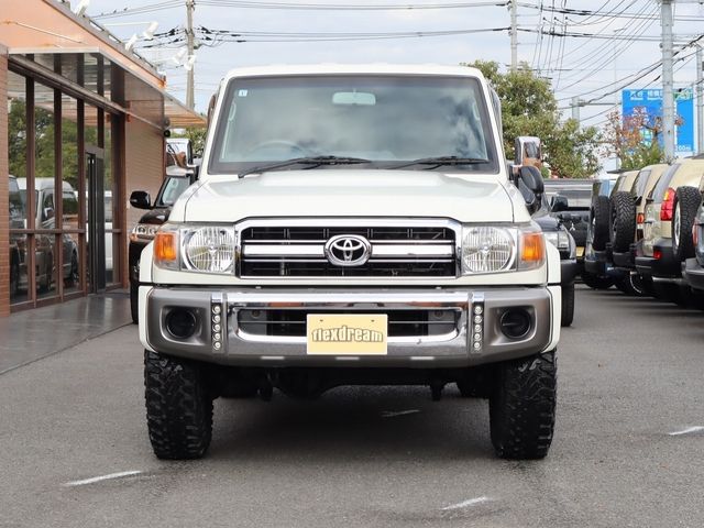 TOYOTA LANDCRUISER van 2015