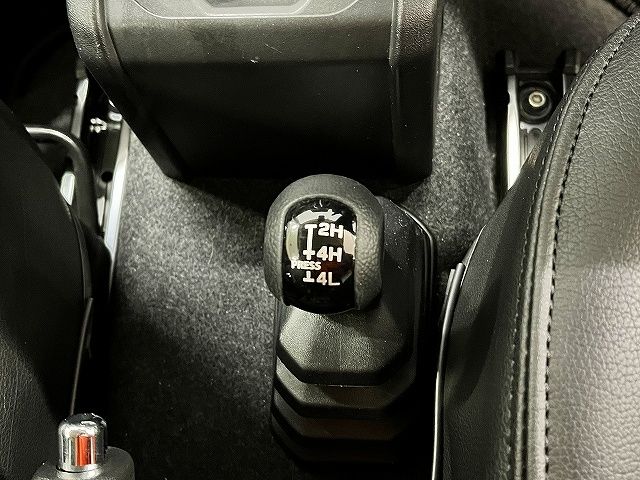 SUZUKI JIMNY 4WD 2023