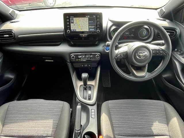 TOYOTA YARIS HYBRID 2023