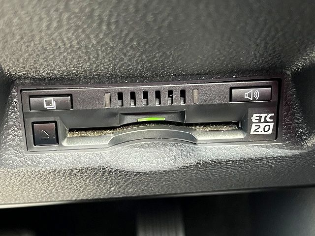 TOYOTA YARIS HYBRID 2023