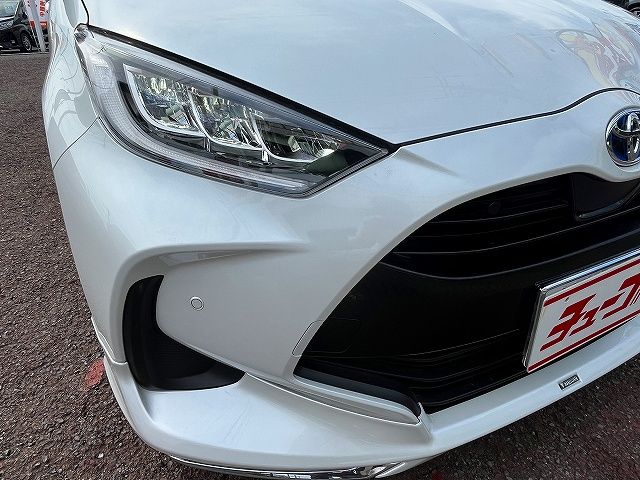 TOYOTA YARIS HYBRID 2023