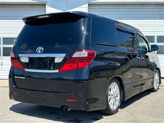TOYOTA ALPHARD 4WD 2010