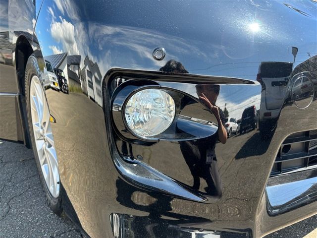 TOYOTA ALPHARD 4WD 2010