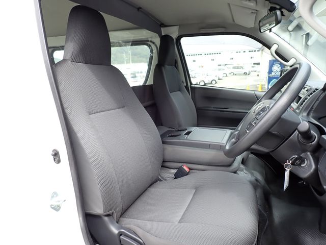 TOYOTA HIACE van 1.25t 2WD 2021