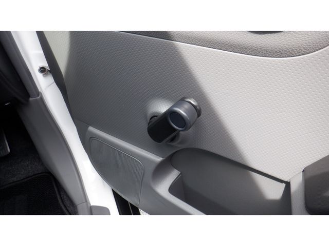 NISSAN NV150 AD 2WD 2020