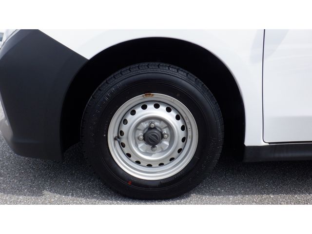 NISSAN NV150 AD 2WD 2020