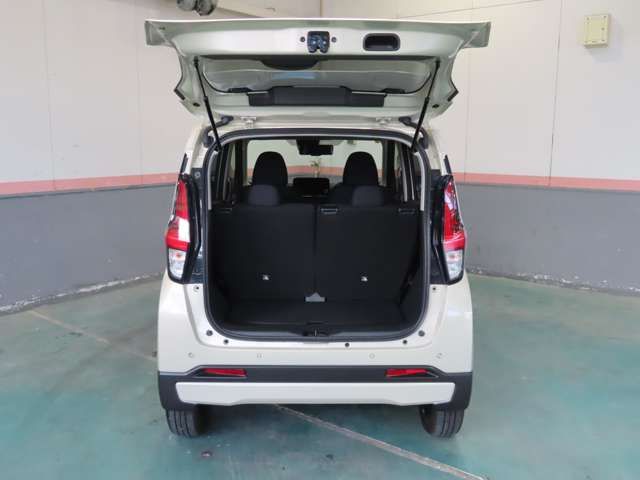 MITSUBISHI ek X EV 2023