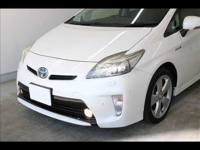 TOYOTA PRIUS 2012