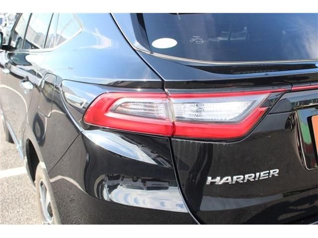 TOYOTA HARRIER 2WD 2017