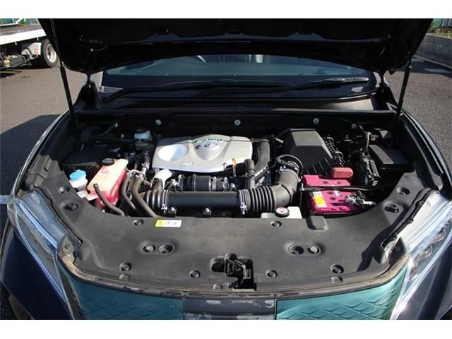 TOYOTA HARRIER 2WD 2017