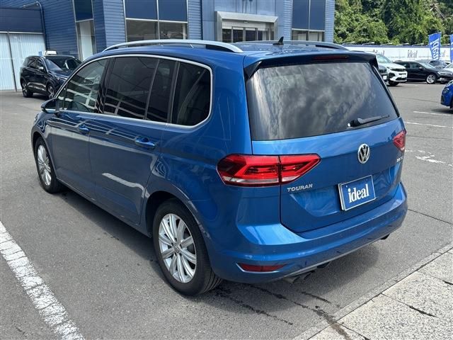 VOLKSWAGEN VOLKSWAGEN GOLF TOURAN 2019