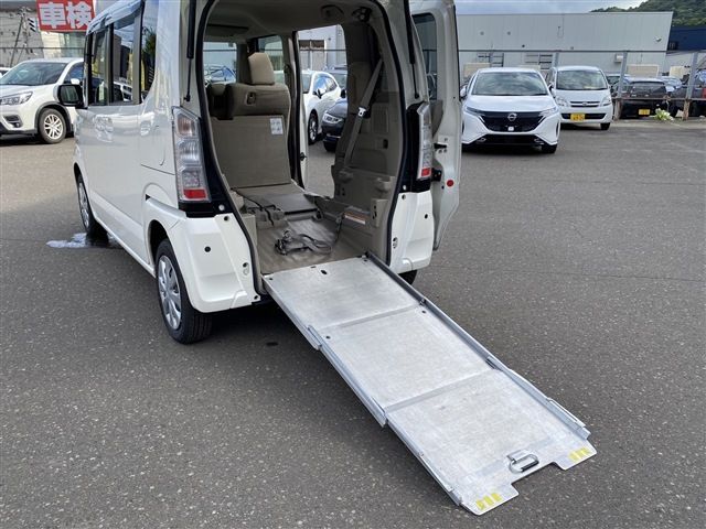 HONDA N BOX+ 4WD 2017