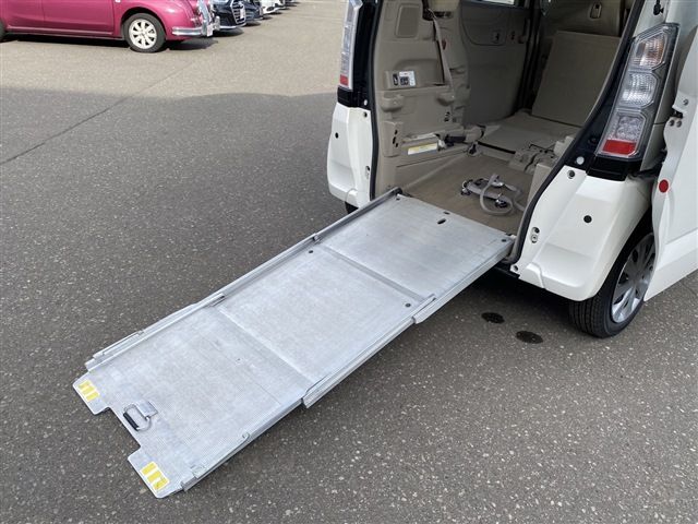 HONDA N BOX+ 4WD 2017