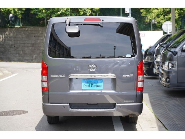 TOYOTA REGIUSACE van 2WD 2010