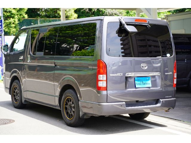 TOYOTA REGIUSACE van 2WD 2010