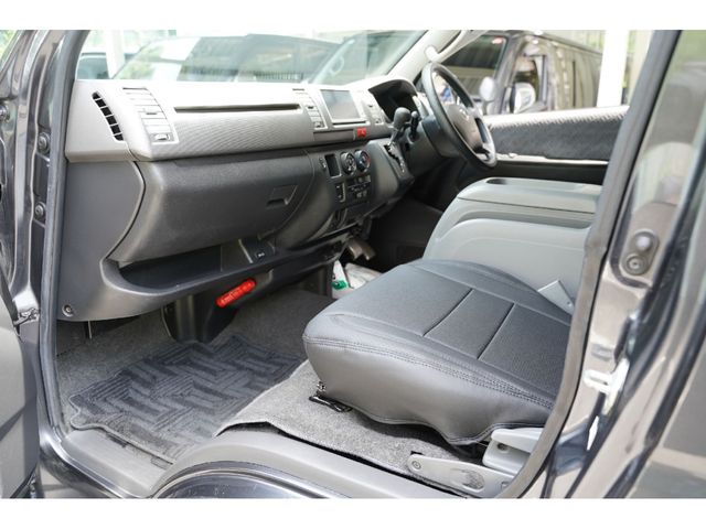 TOYOTA REGIUSACE van 2WD 2010