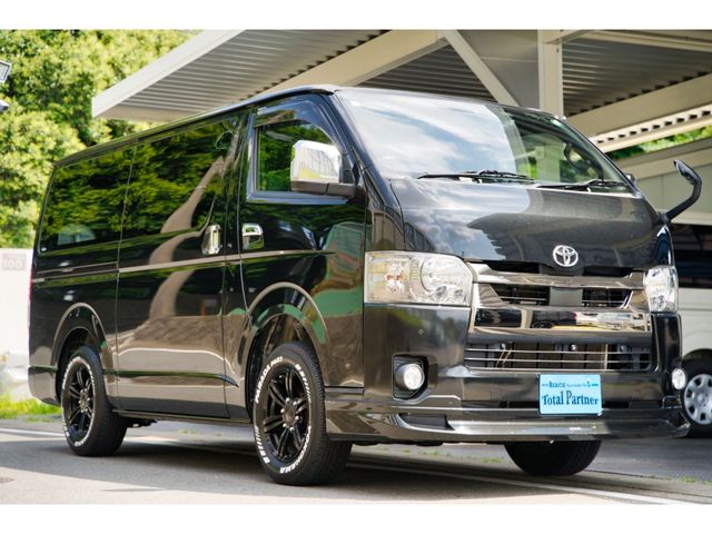 TOYOTA HIACE van 4WD 2020