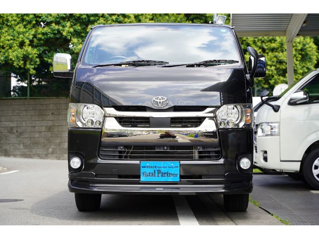 TOYOTA HIACE van 4WD 2020