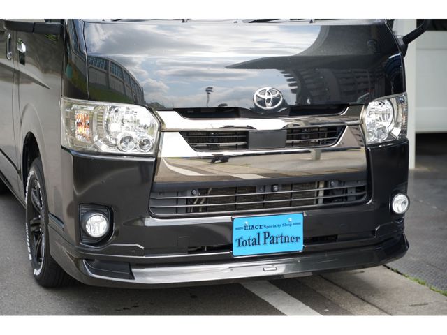 TOYOTA HIACE van 4WD 2020