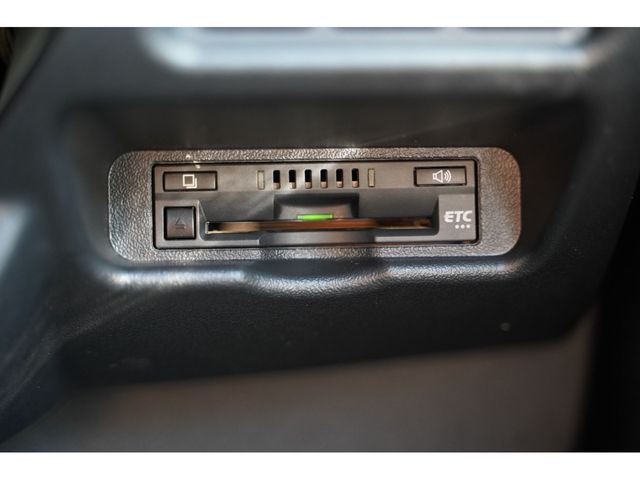 TOYOTA HIACE van 4WD 2020