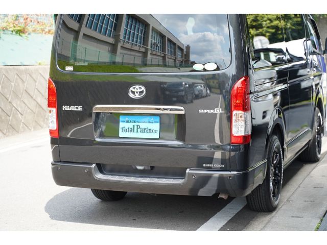 TOYOTA HIACE van 4WD 2020