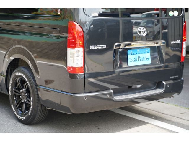 TOYOTA HIACE van 4WD 2020