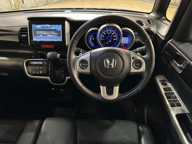 HONDA N BOX CUSTOM 2016