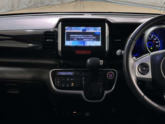 HONDA N BOX CUSTOM 2016