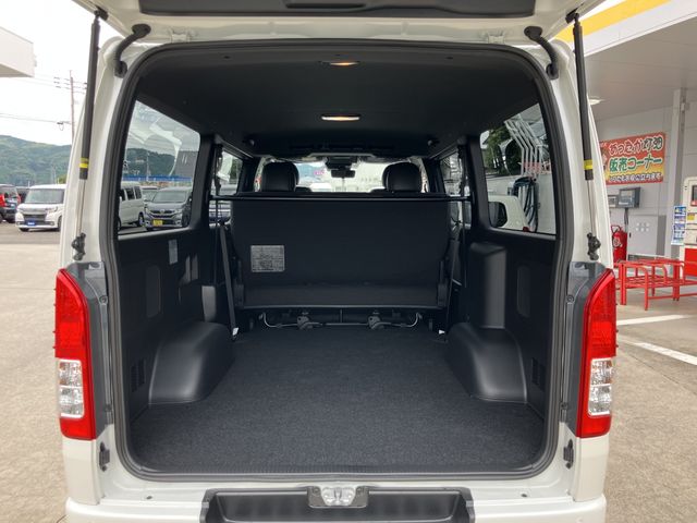 TOYOTA HIACE van 2WD 2025