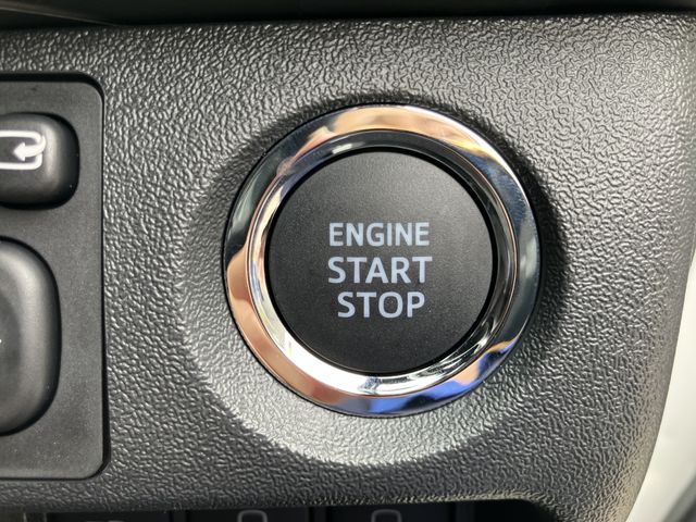 TOYOTA HIACE van 2WD 2025