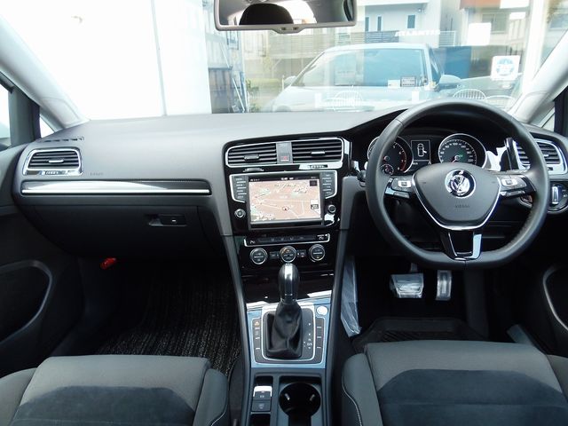 VOLKSWAGEN VOLKSWAGEN GOLF 2016