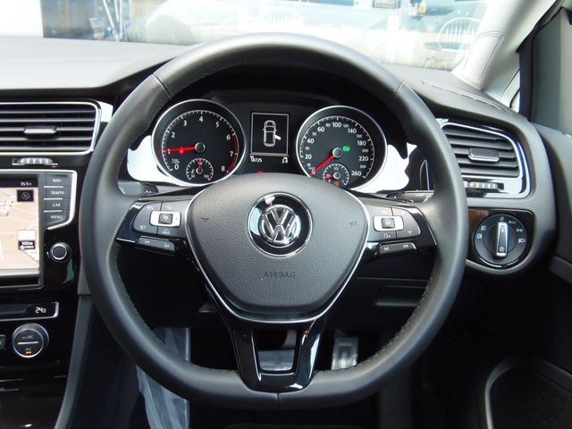 VOLKSWAGEN VOLKSWAGEN GOLF 2016
