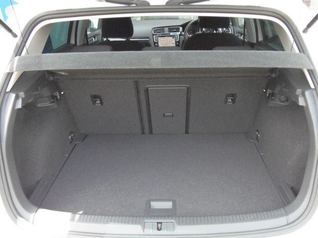 VOLKSWAGEN VOLKSWAGEN GOLF 2016