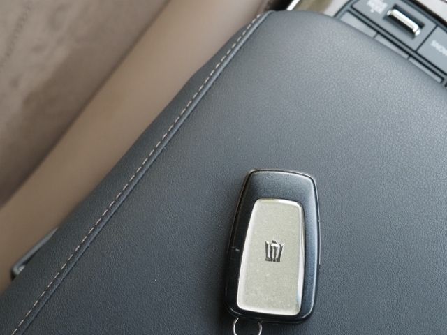 TOYOTA CROWN sedan hybrid 2022