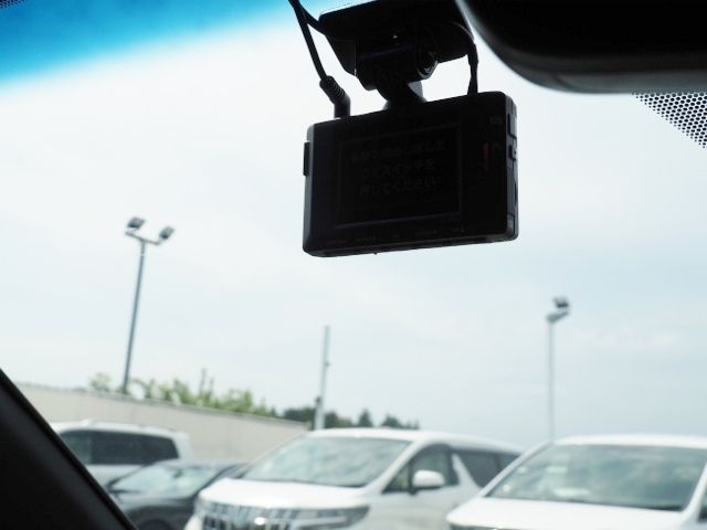 TOYOTA CROWN sedan hybrid 2022