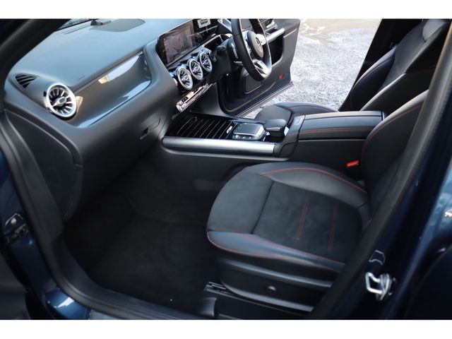 MERCEDES BENZ MERCEDES BENZ GLA class 2020