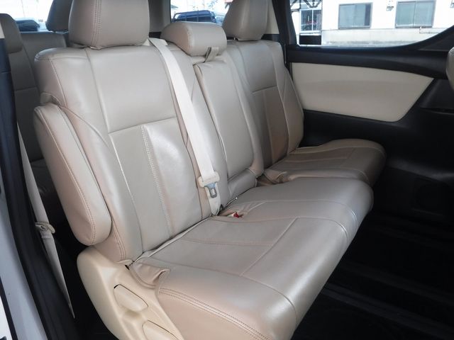 TOYOTA ALPHARD 2015