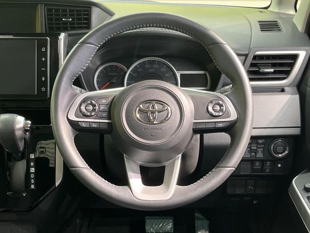 TOYOTA ROOMY 2022