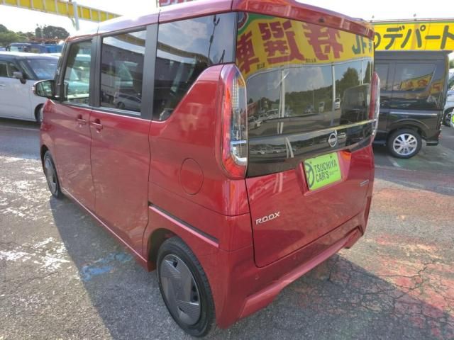 NISSAN ROOX 2024