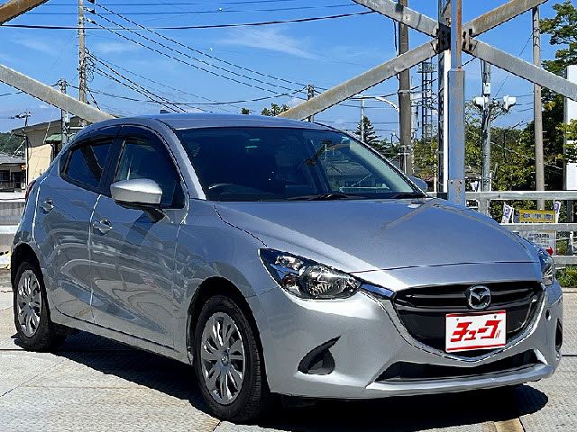 MAZDA DEMIO 2017