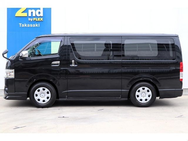 TOYOTA HIACE van 4WD 2018