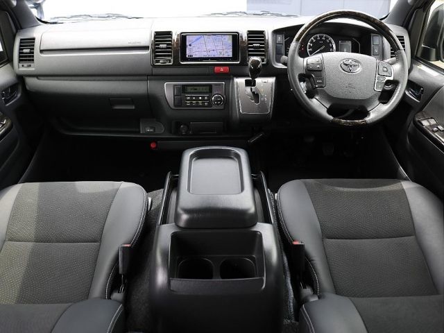 TOYOTA HIACE van 2WD 2024