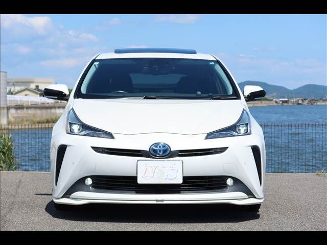 TOYOTA PRIUS 2019