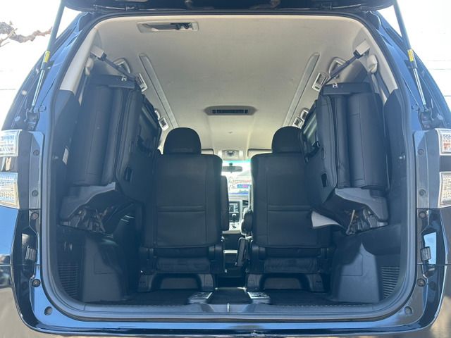 TOYOTA VELLFIRE 2012