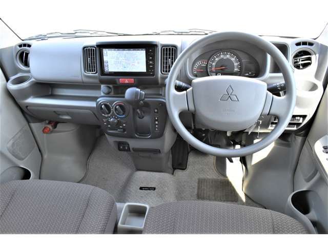 MITSUBISHI MINICAB van 2024