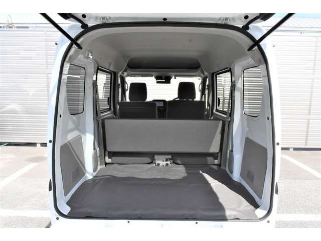 MITSUBISHI MINICAB van 2024