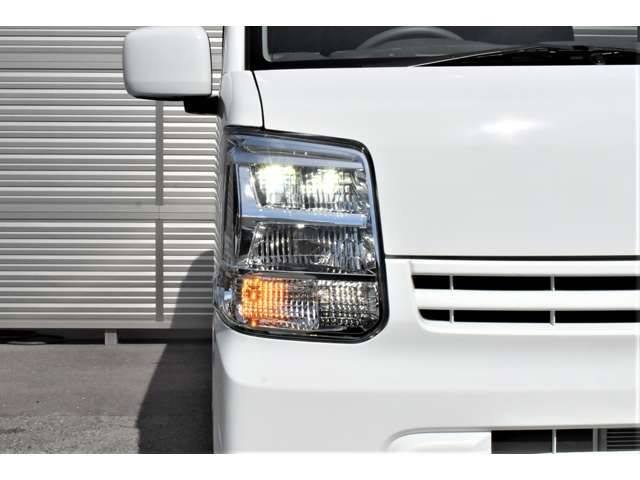 MITSUBISHI MINICAB van 2024